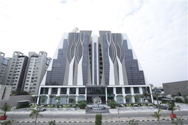 LUXURIA_TRADE_HUB